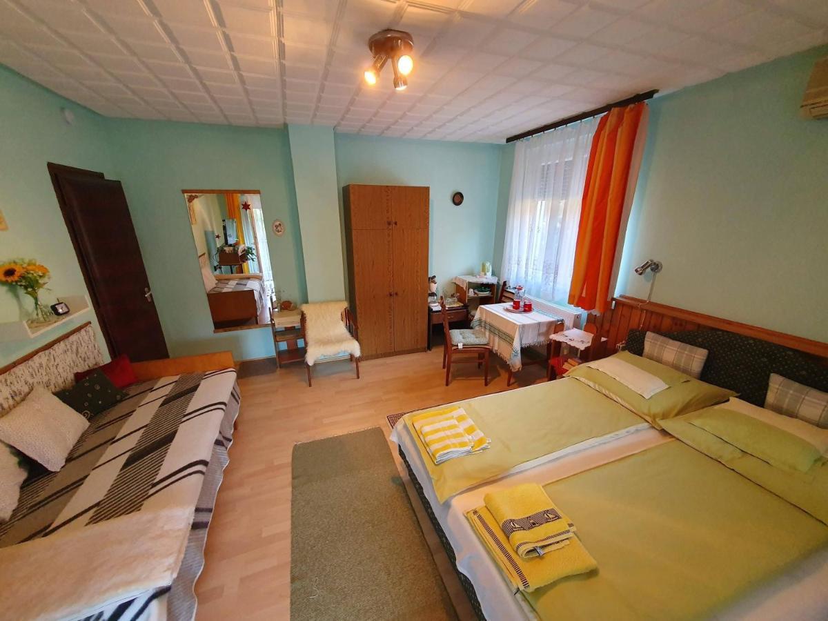Hotel Pereszlenyi Vendeghaz Visegrád Exterior foto